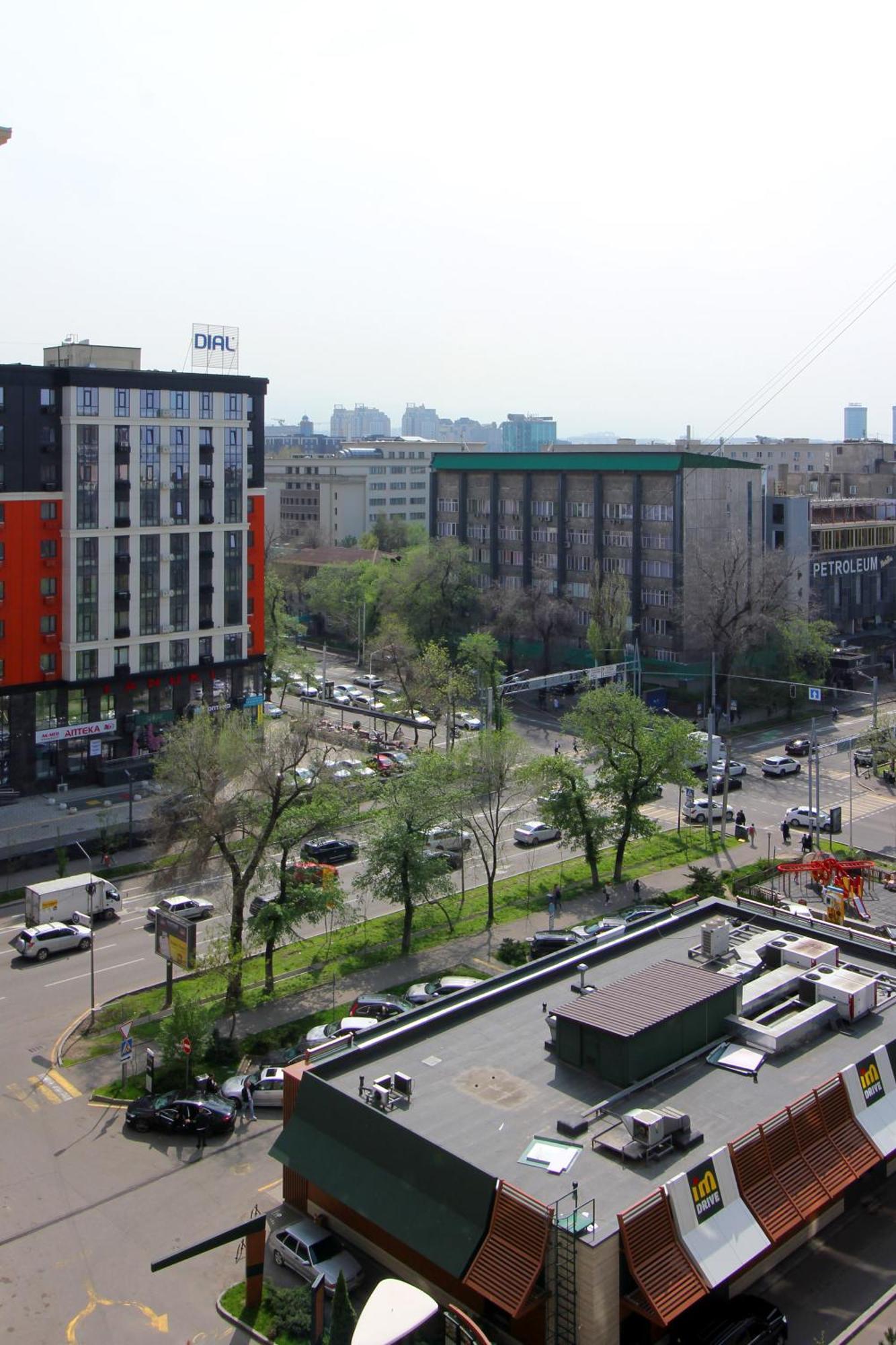 Almaty Cozy Apart Hotel Eksteriør billede